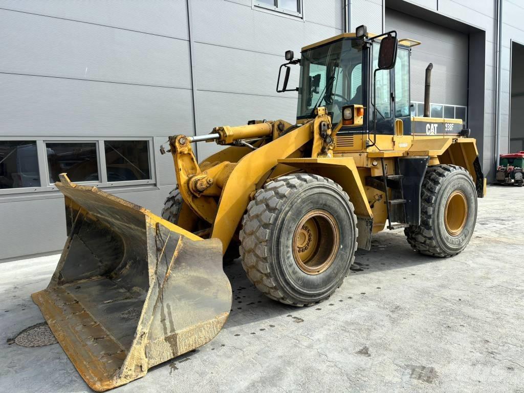 CAT 938F Pyöräkuormaajat