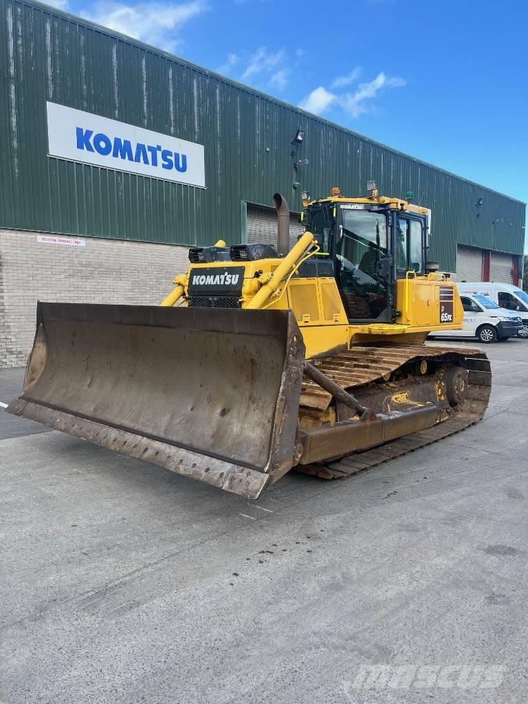 Komatsu D65PX-18E0 Telaketjupuskutraktorit