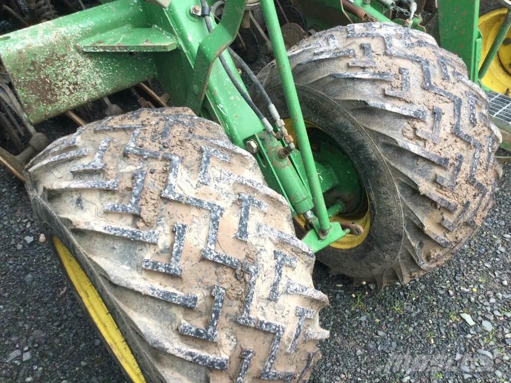 John Deere 750 A Kylvölannoittimet