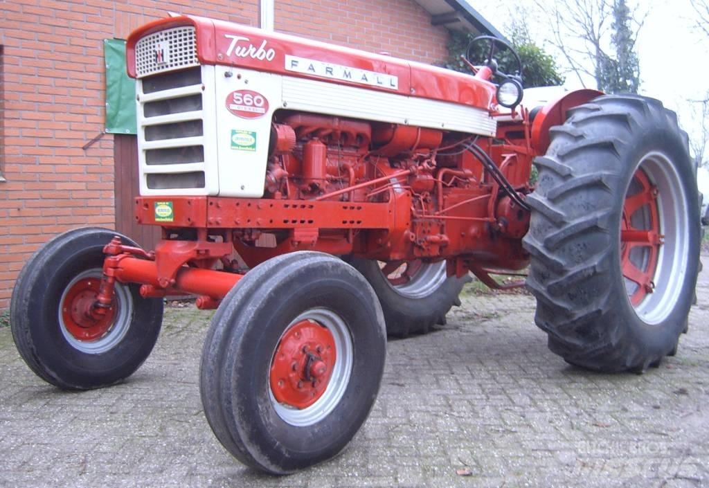 Farmall 560 Traktorit