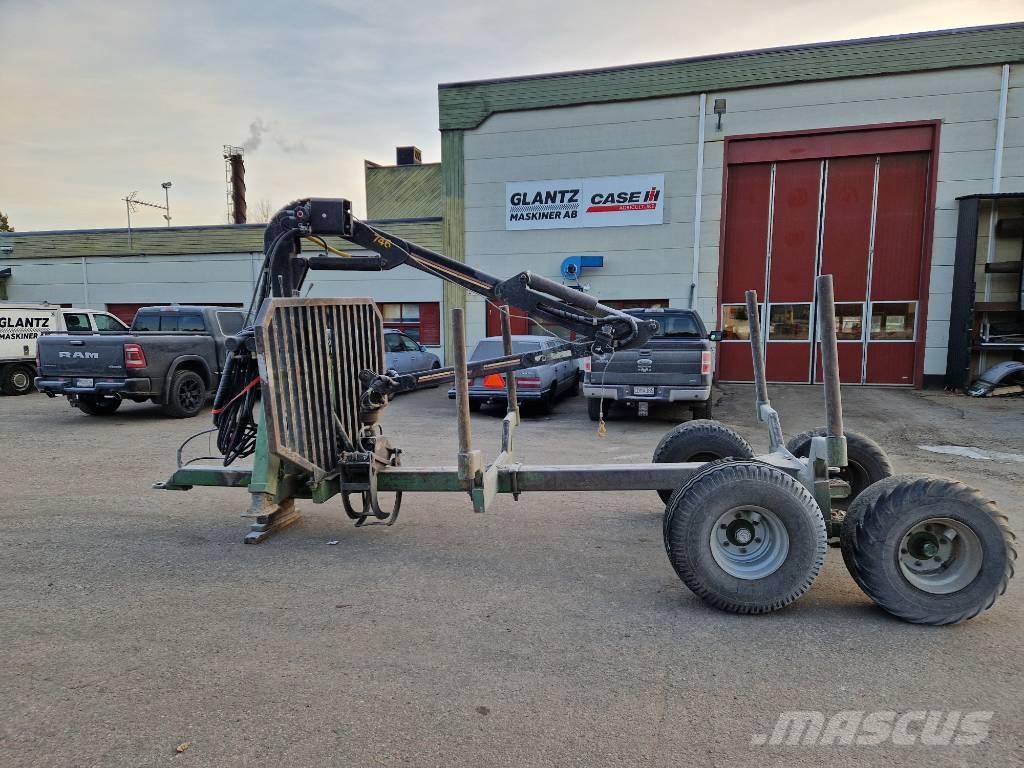 Farma 746 Metsäperävaunut