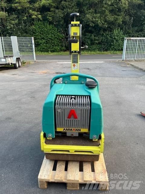 Ammann ARW 65 Tärylevyt