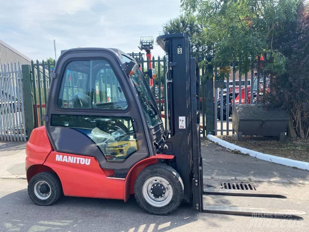 Manitou Mi25D Dieseltrukit