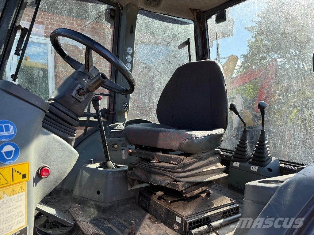 New Holland NH 95 Kaivurikuormaajat