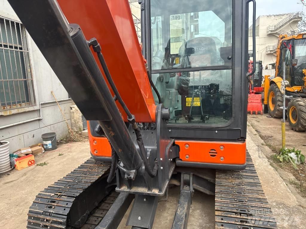 Hitachi ZX68USR-5A Minikaivukoneet < 7t