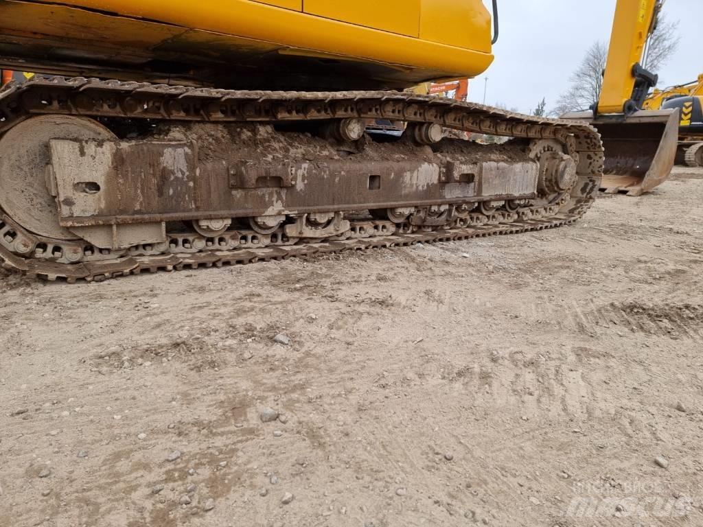 JCB JS 330 LC Telakaivukoneet