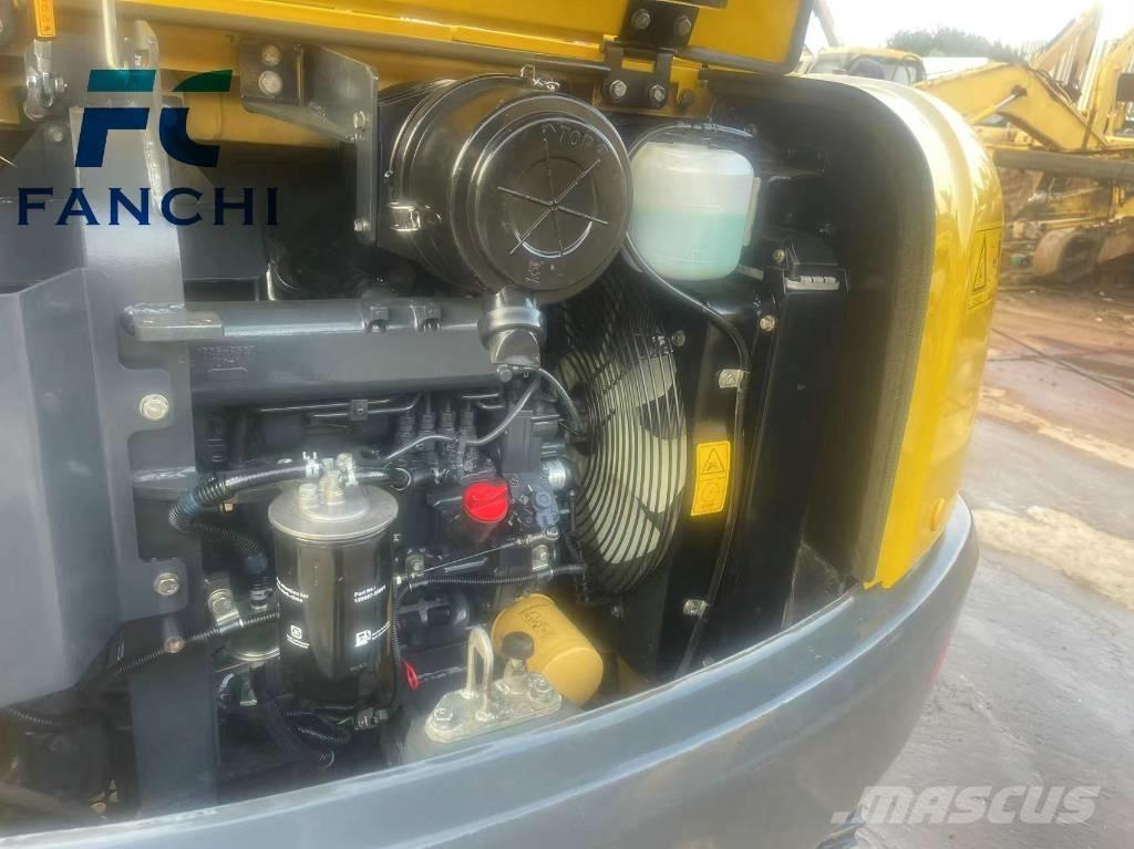 Komatsu PC 56 Minikaivukoneet < 7t