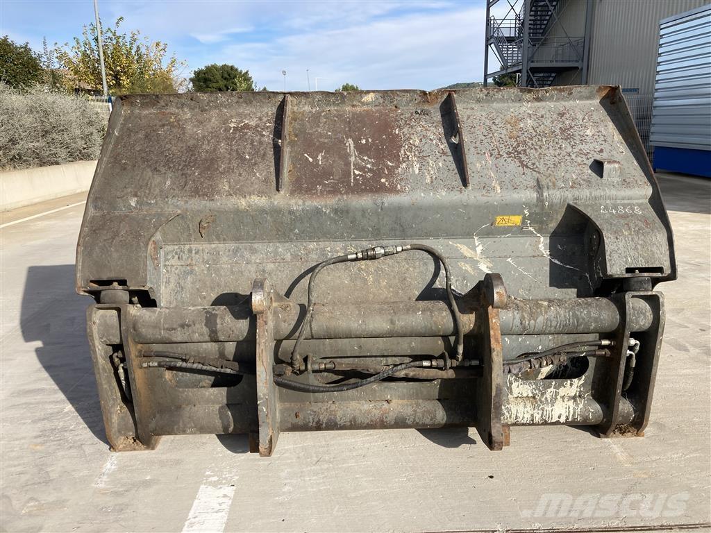 Liebherr L 538 Pyöräkuormaajat