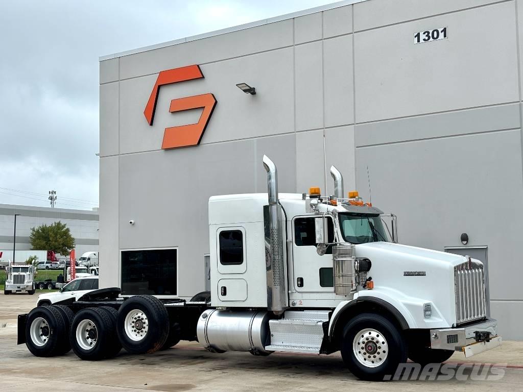 Kenworth T 800 Vetopöytäautot