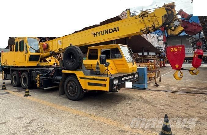 Hyundai HC 25 Tela-alustaiset nosturit