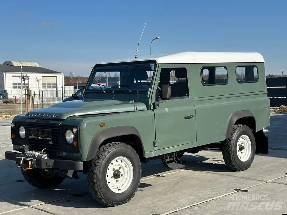Land Rover Defender Maastoajoneuvot