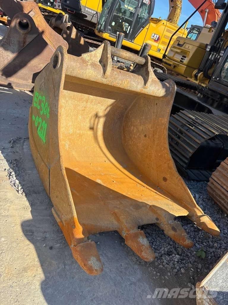 Volvo EC 300 EL Telakaivukoneet