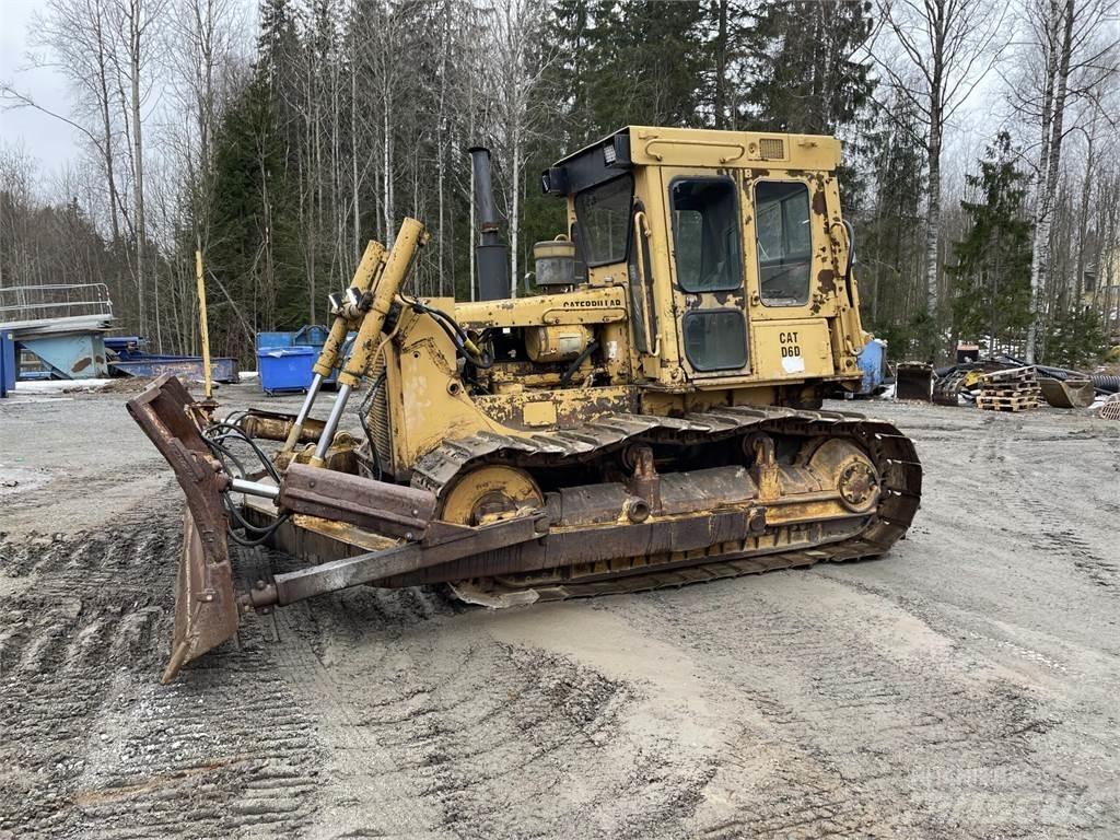 CAT D6D Telaketjupuskutraktorit