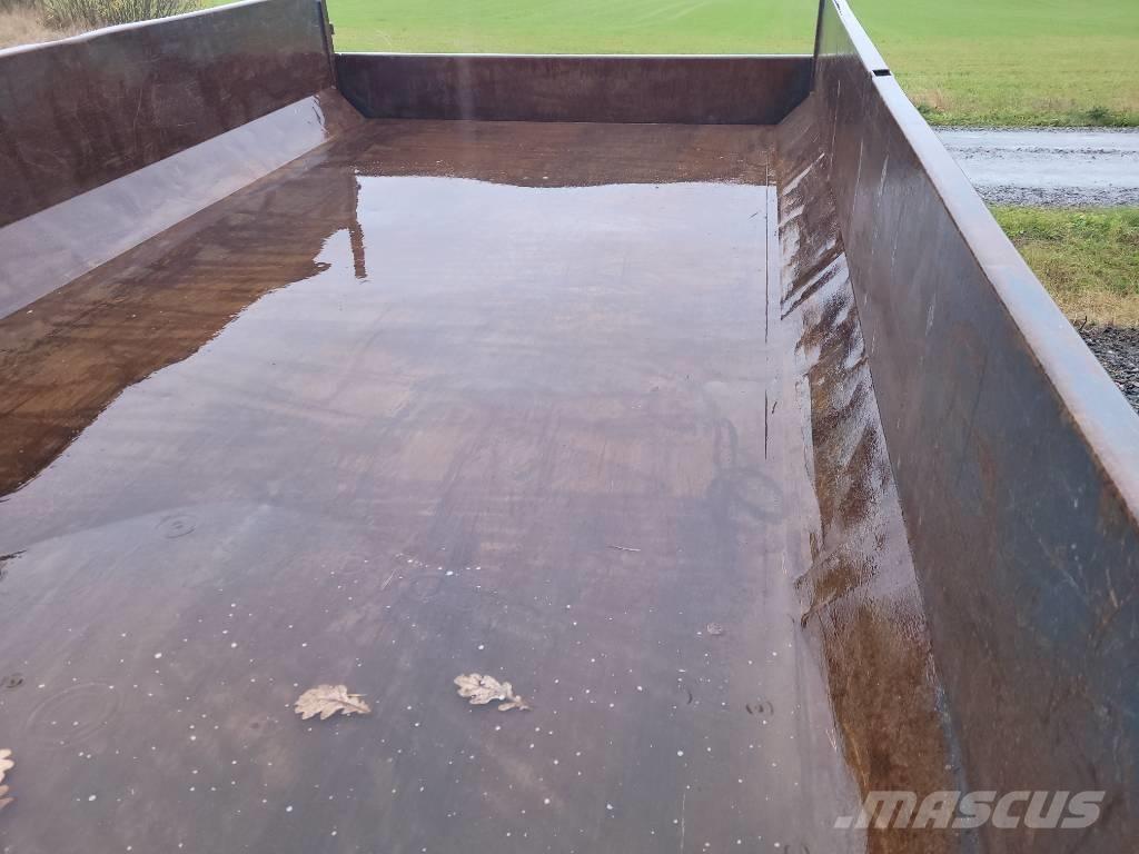 Bala TKS 1112 Kippiperävaunut