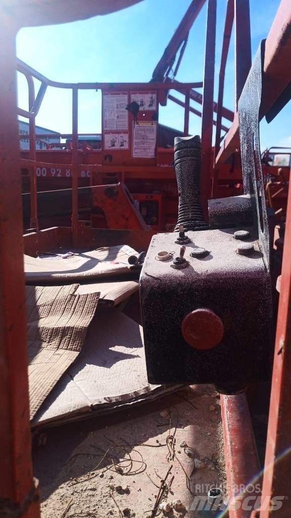 Haulotte Compact 10 Saksilavat