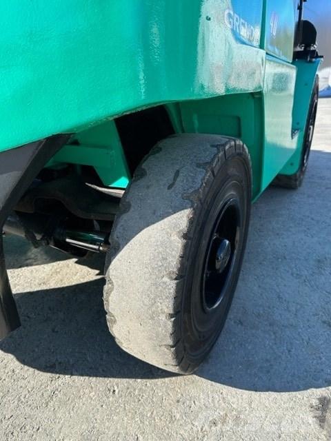 Mitsubishi FD40N Dieseltrukit