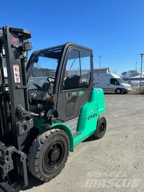 Mitsubishi FD40N Dieseltrukit