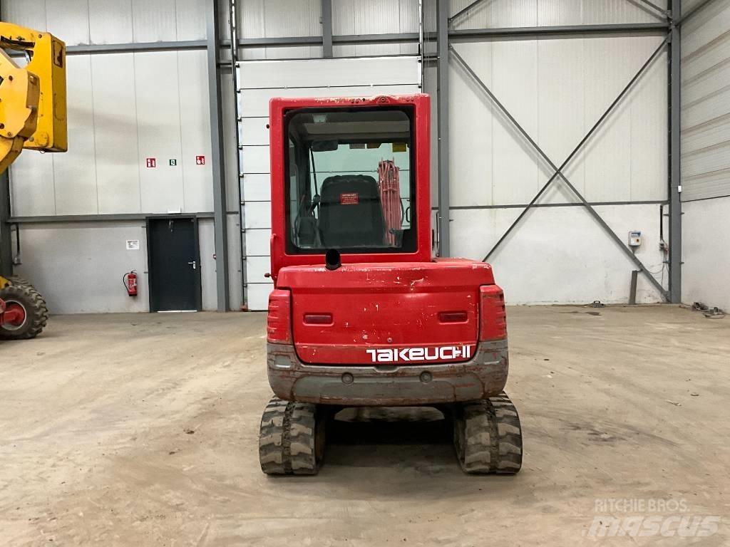 Takeuchi TB 235 Minikaivukoneet < 7t