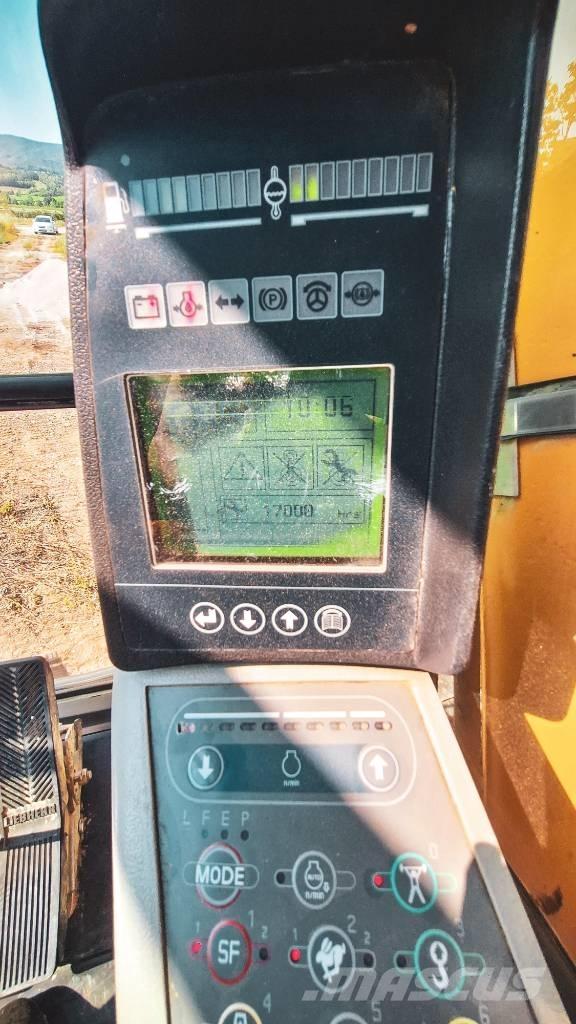 Liebherr R934C HDC Telakaivukoneet