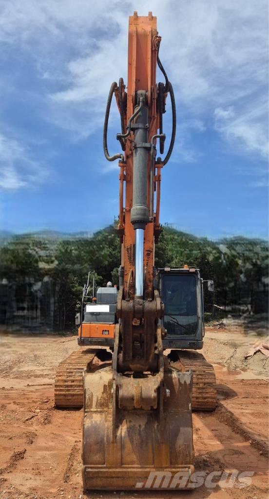Doosan DX 300 LC-5 Telakaivukoneet