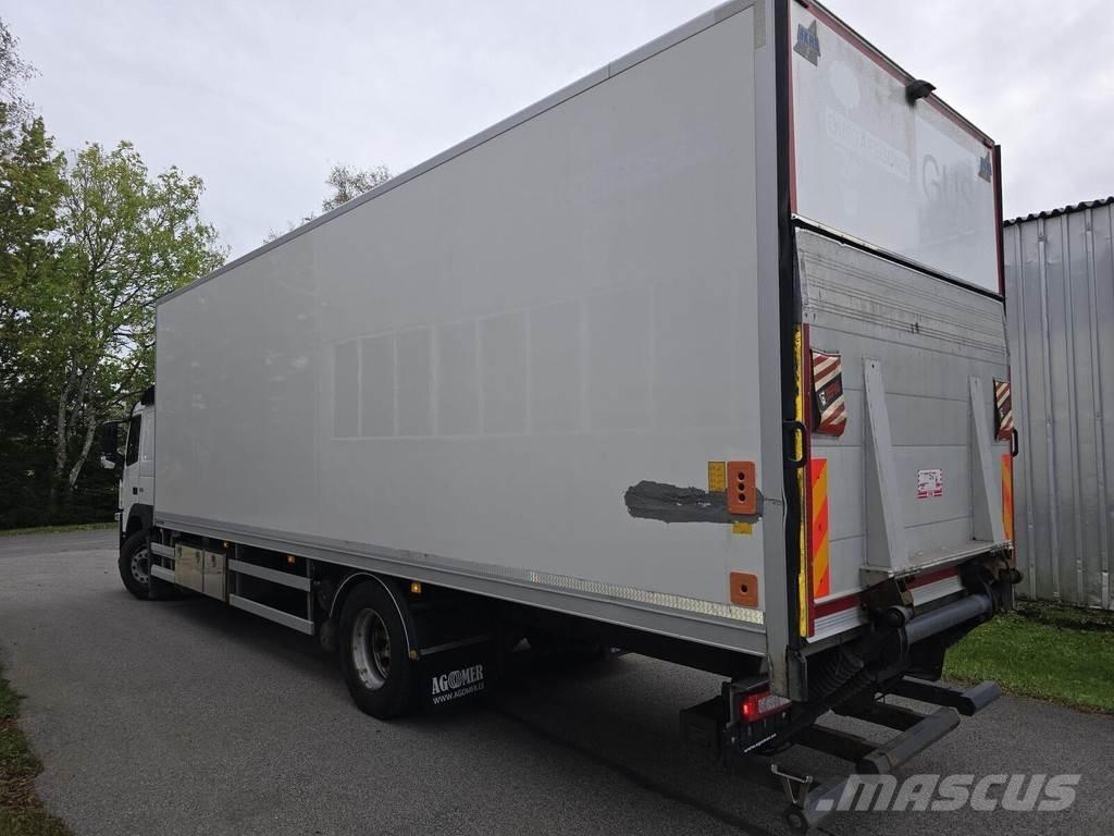 Volvo FM330 4X2 Umpikorikuorma-autot