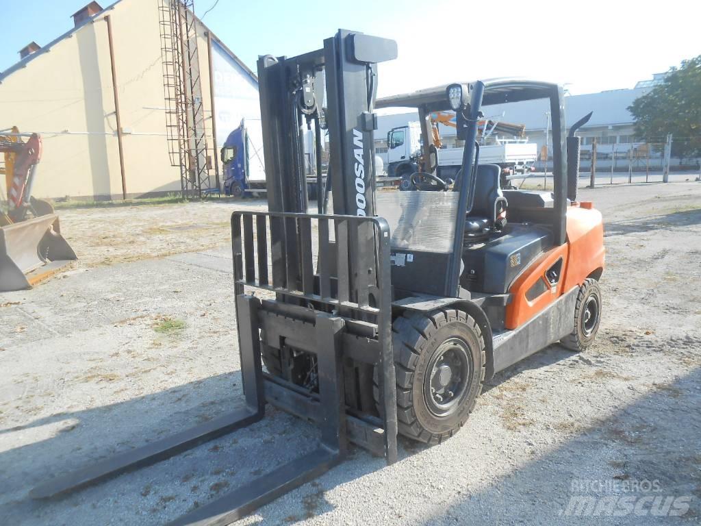 Doosan D50SC-09 Dieseltrukit