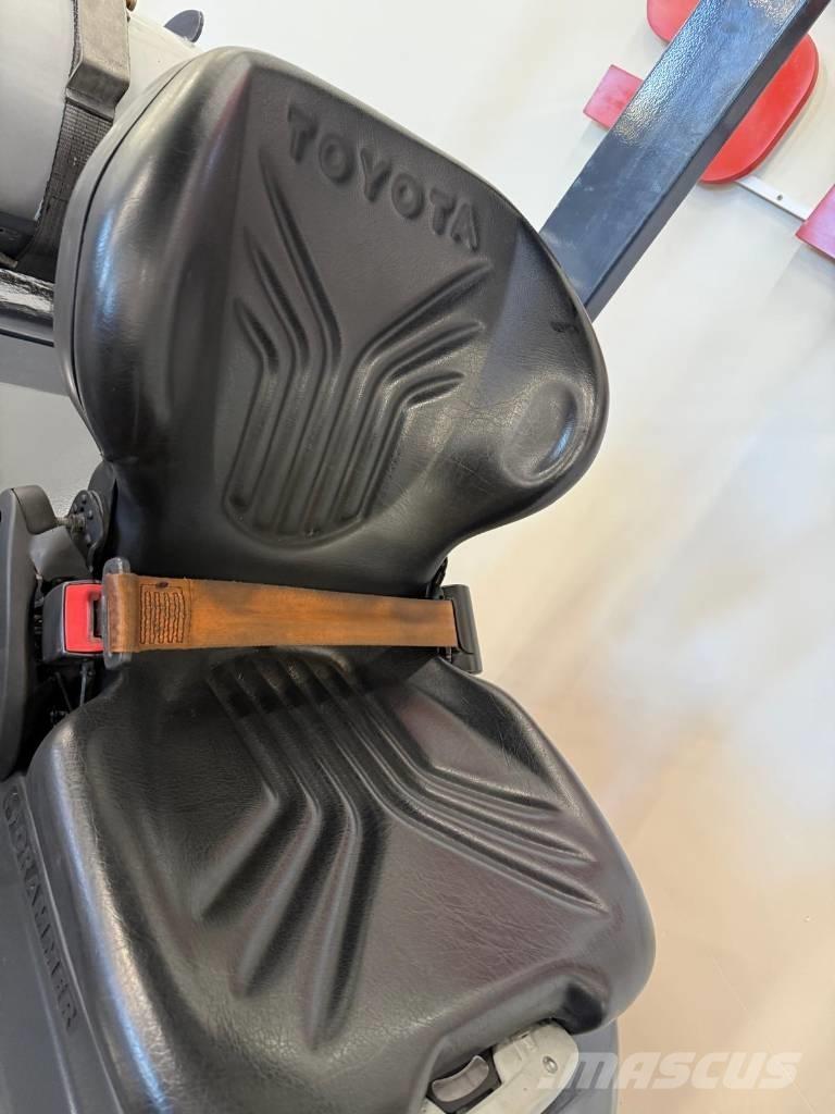 Toyota 11051 - 8FBE15T Sähkötrukit