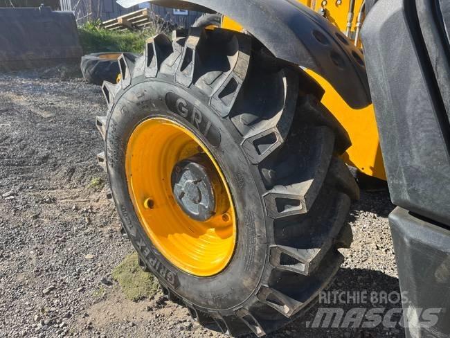 JCB 535-95 Kurottajat