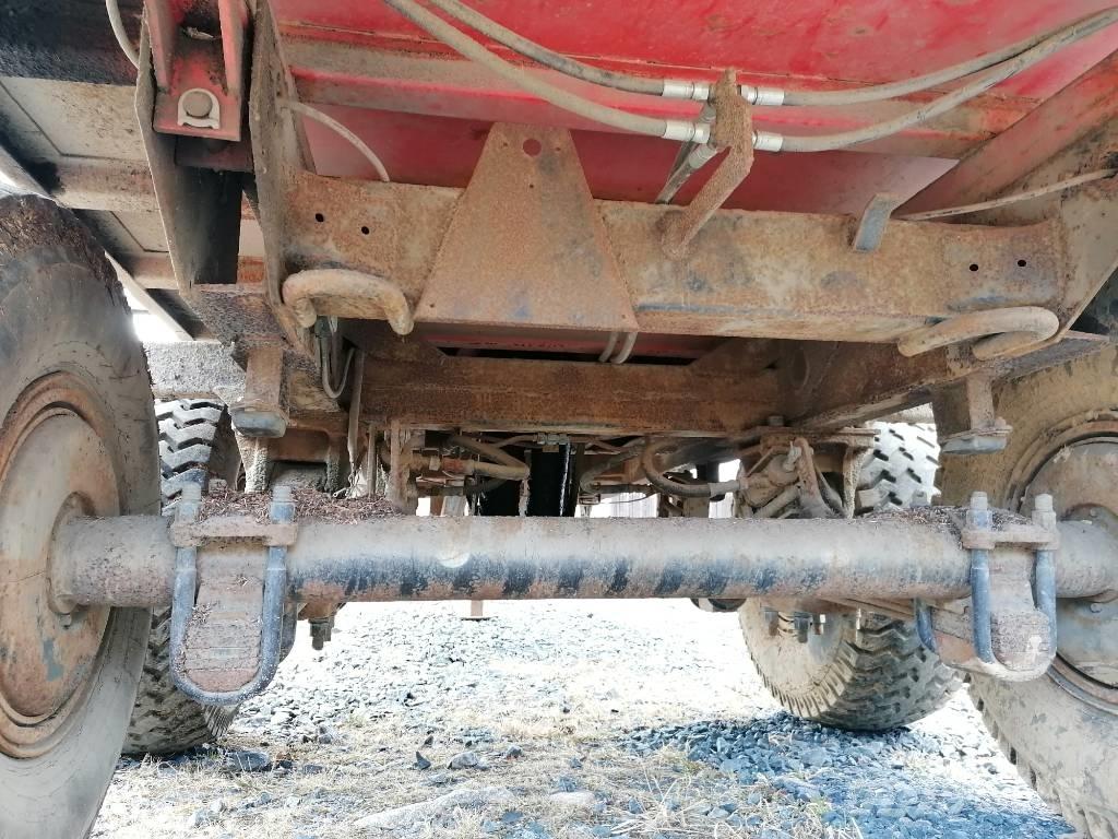 Tempo 12T Yleisperävaunut