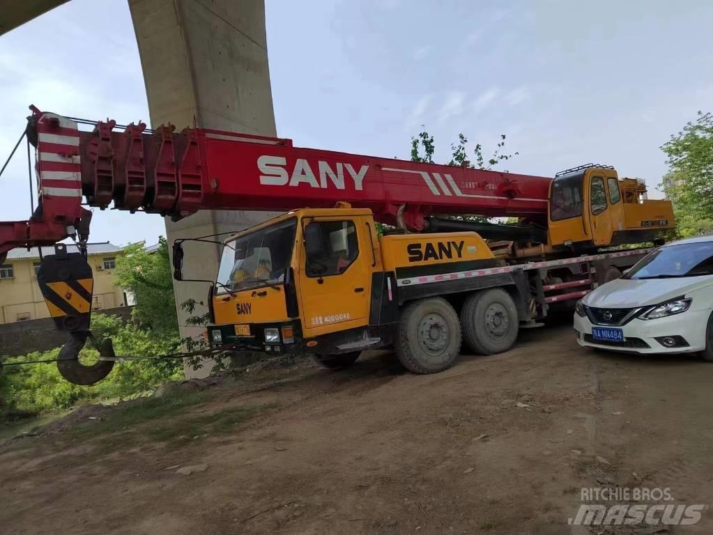 Sany 50 Tela-alustaiset nosturit