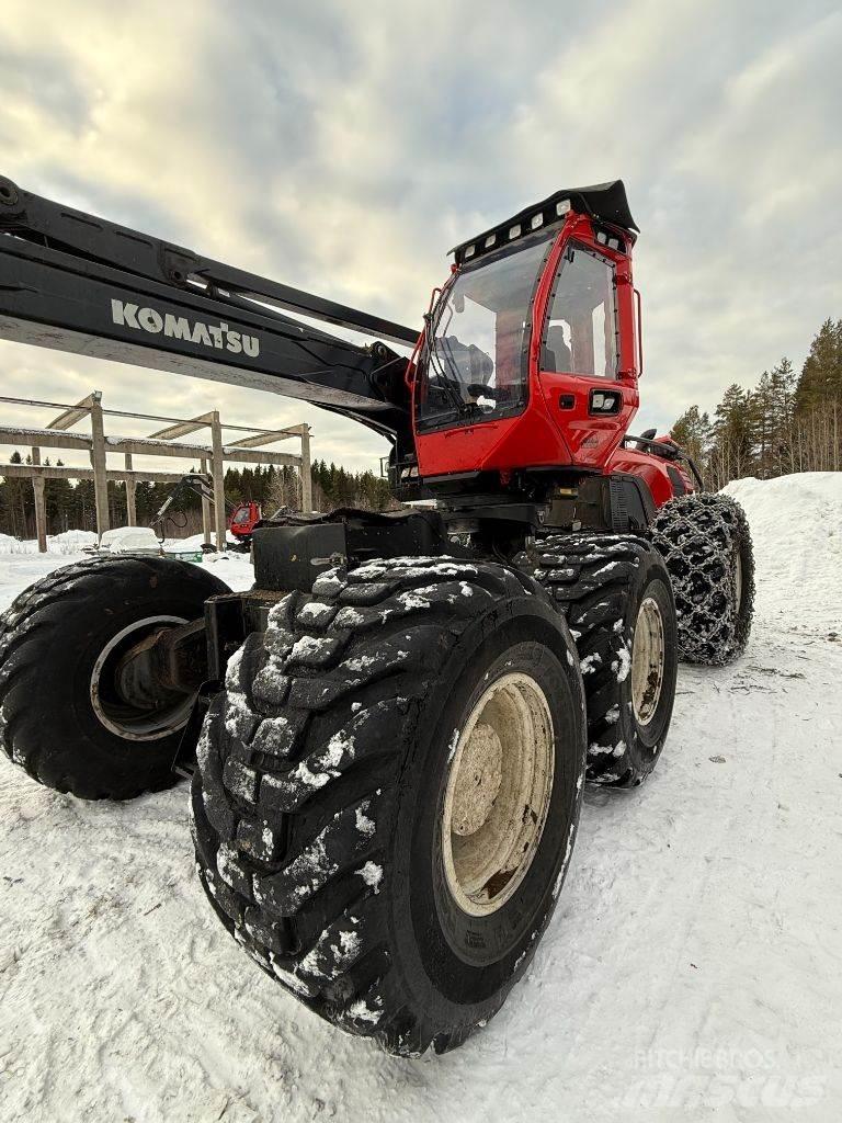 Komatsu 951 Harvesterit