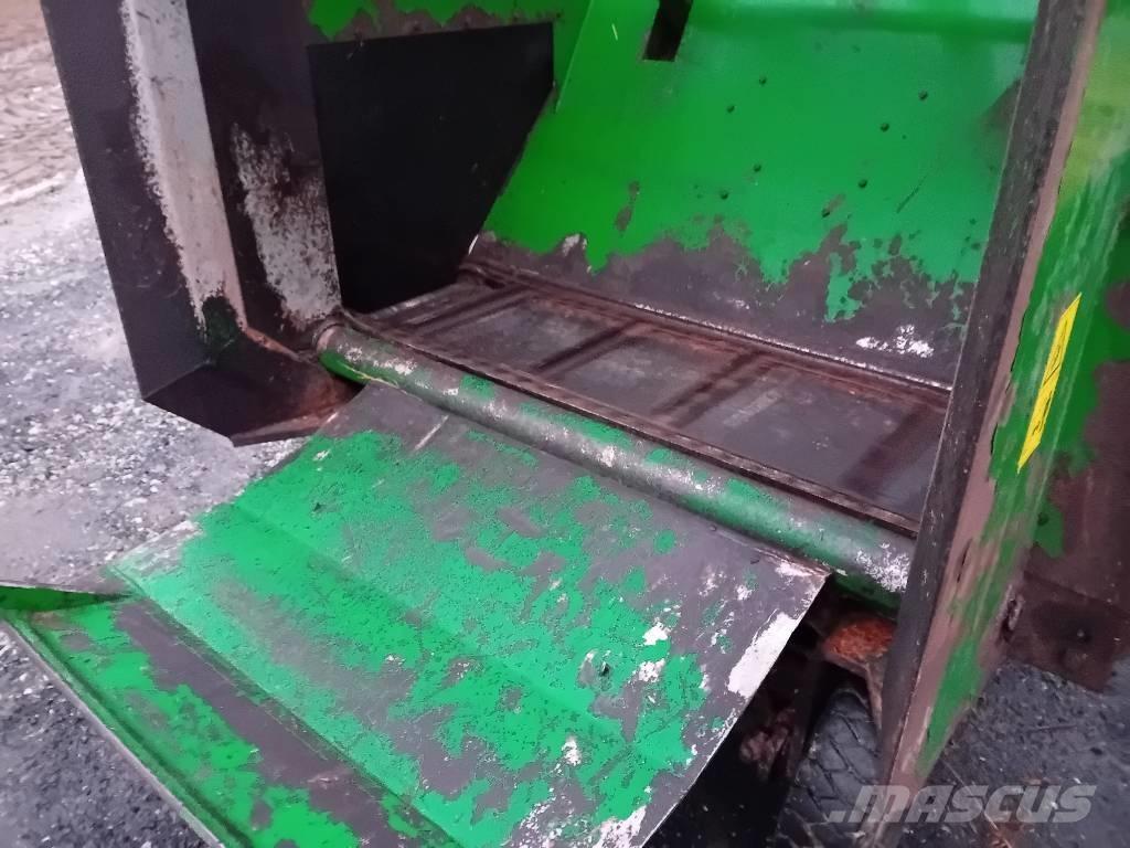 Agronic 140 4WD Rehuvaunut