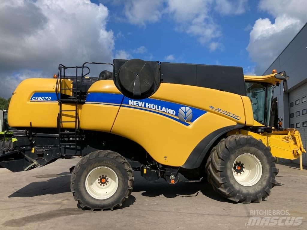 New Holland CX 8070 Leikkuupuimurit
