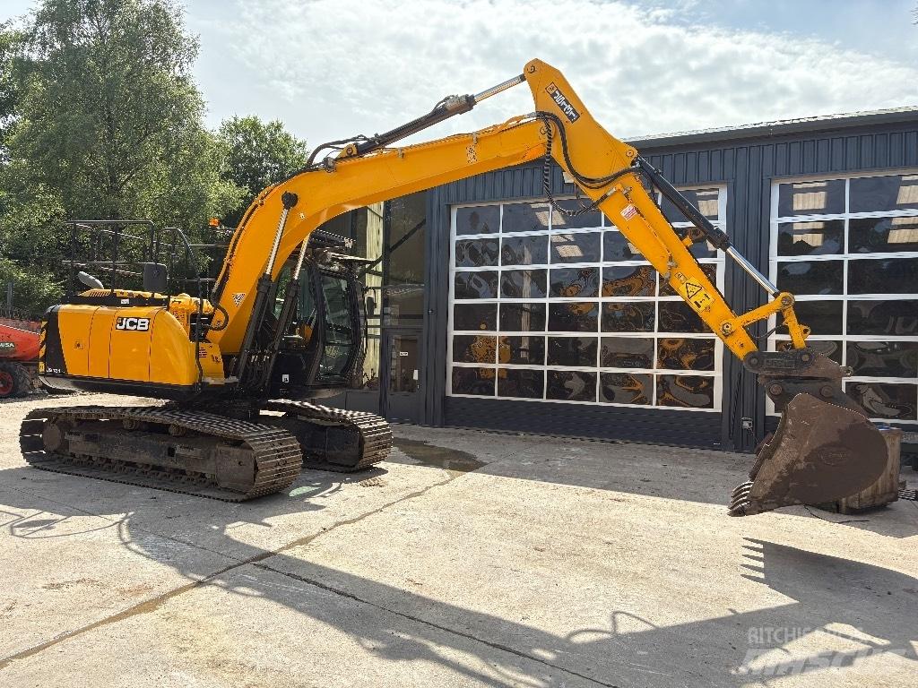 JCB JS 131 Telakaivukoneet