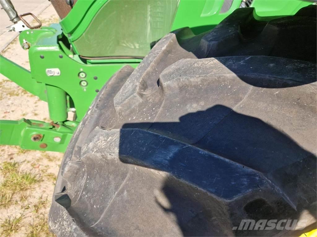 John Deere 6150R Traktorit