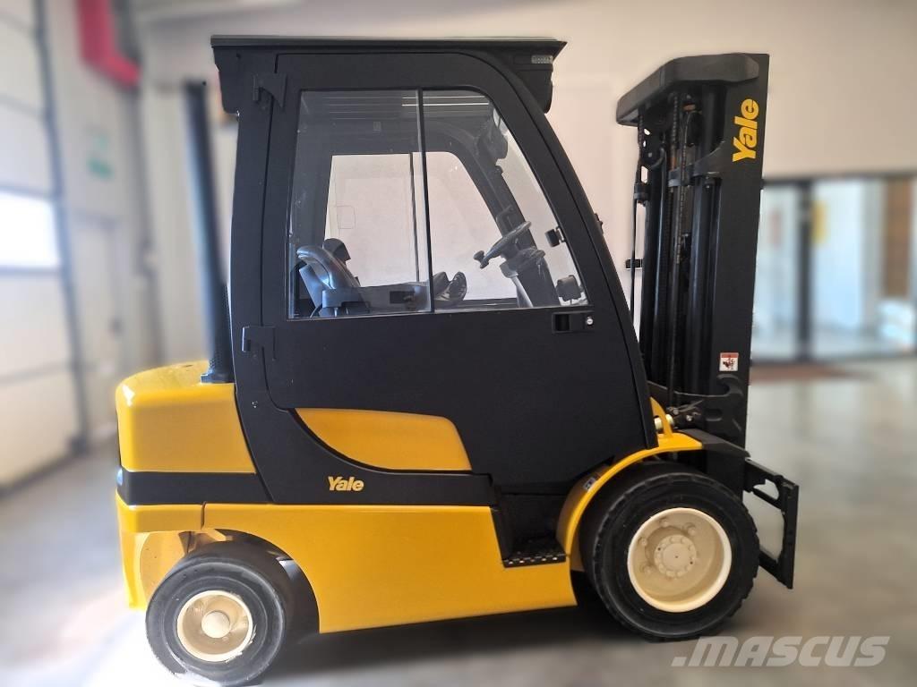 Yale GDP 25 VX Dieseltrukit
