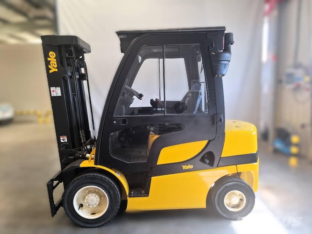 Yale GDP 25 VX Dieseltrukit