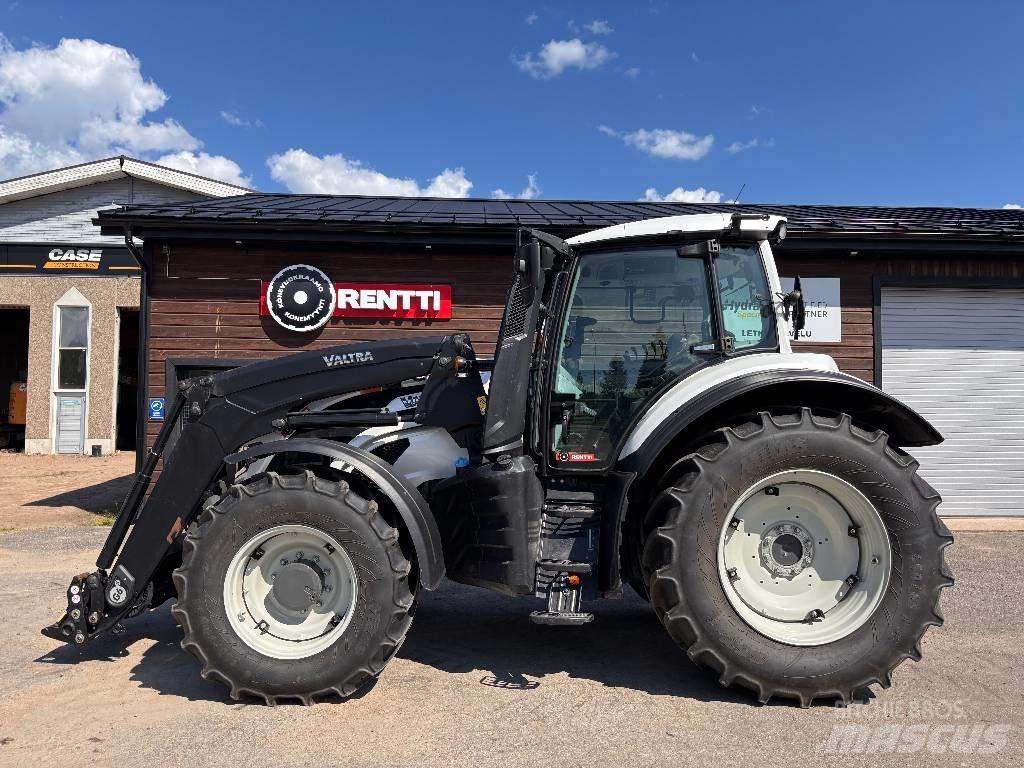 Valtra T 145 Active Traktorit