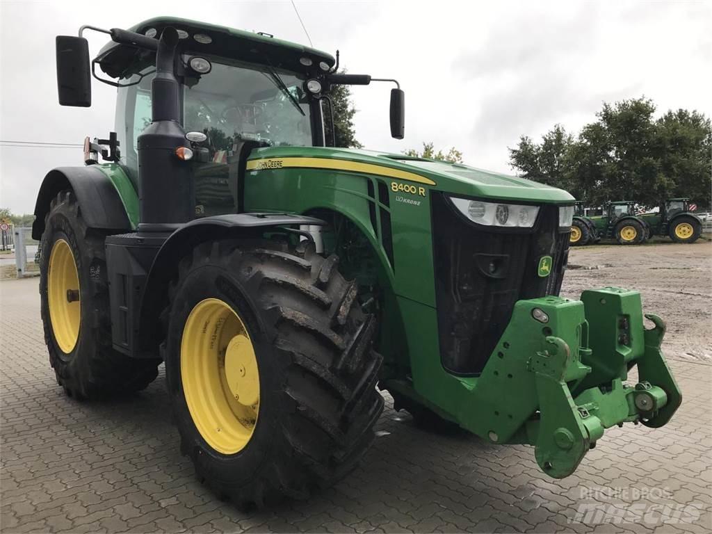 John Deere 8400R Traktorit