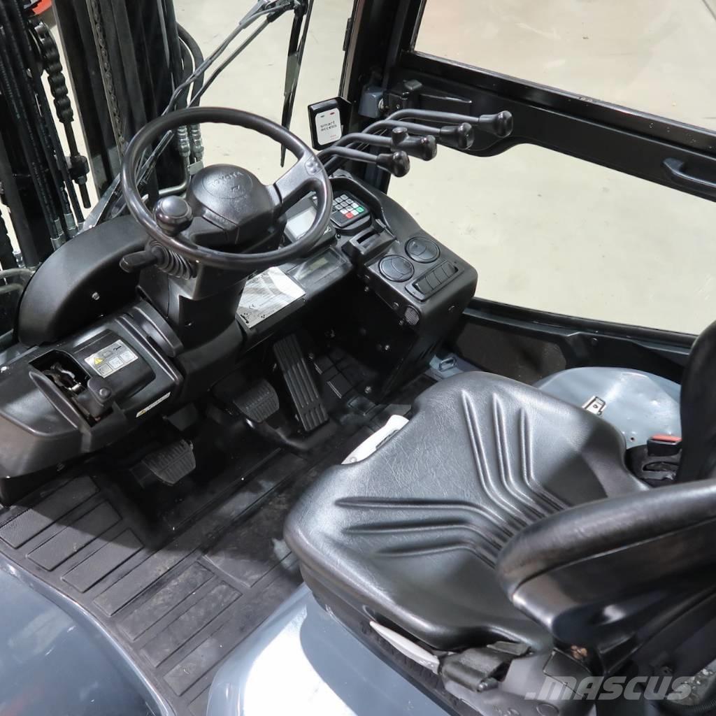 Toyota 40-8FD35N Dieseltrukit