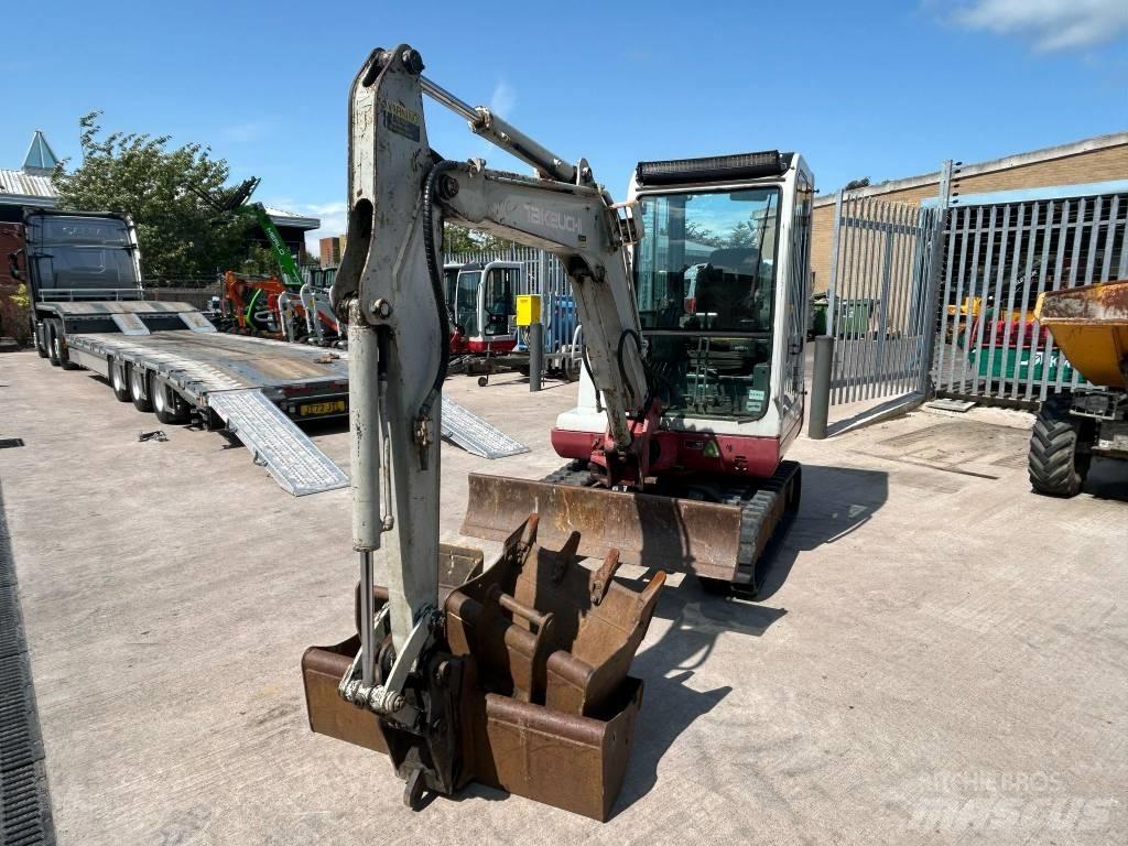 Takeuchi TB 125 Minikaivukoneet < 7t