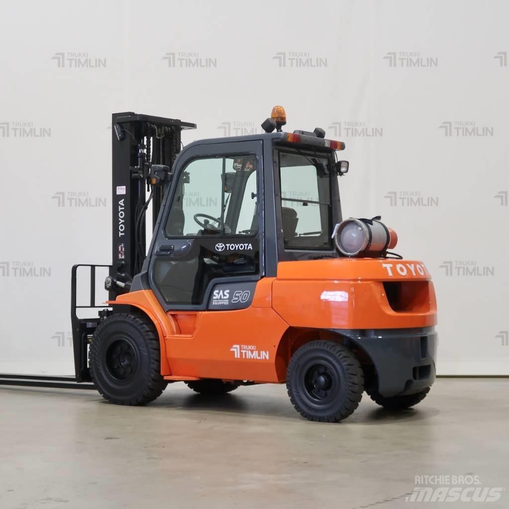 Toyota 02-7FG45 Nestekaasutrukit