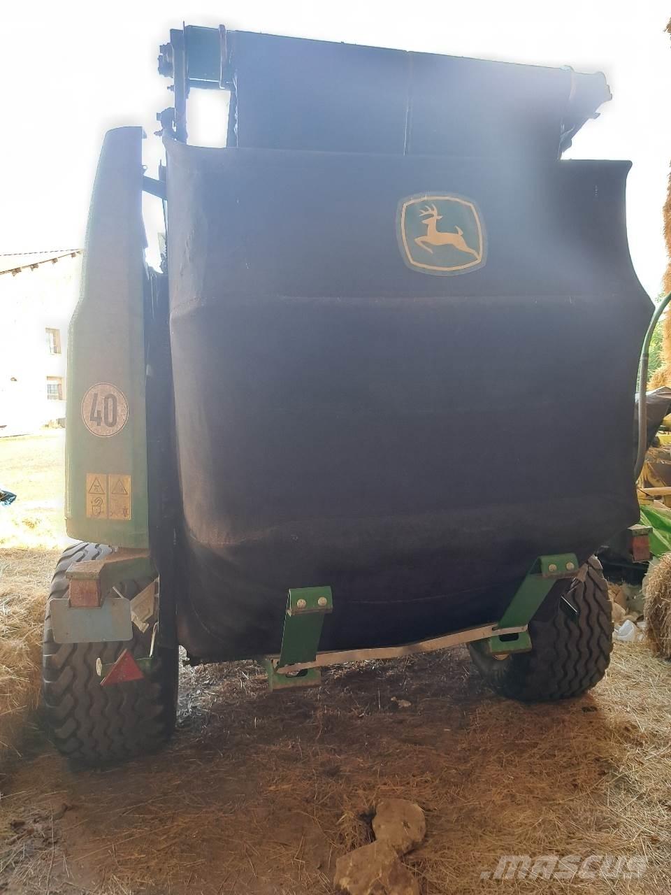 John Deere 990 Pyöröpaalaimet