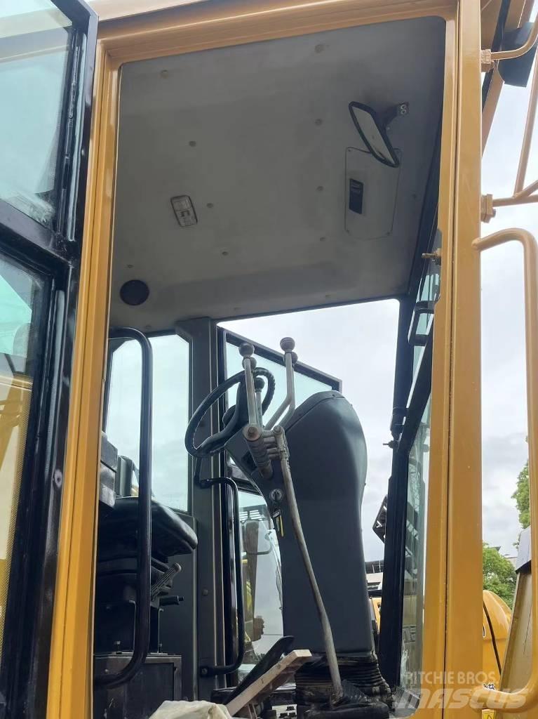 CAT 140 H Tiehöylät