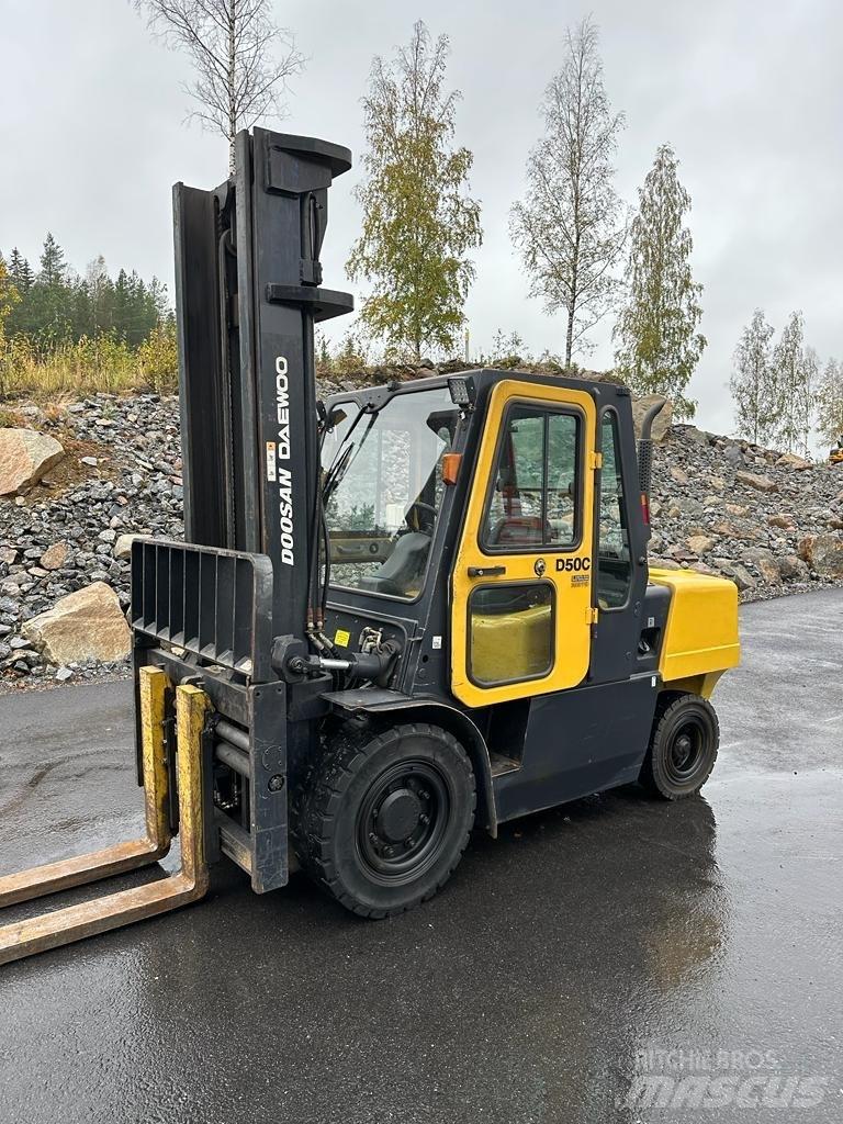 Doosan Daewoo D50-C2 Dieseltrukit