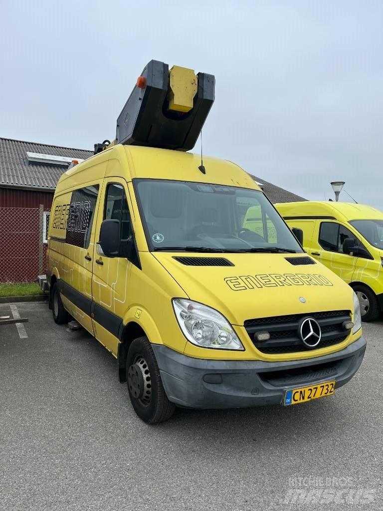 VERSALIFT VT-145-F Nostolava-autot