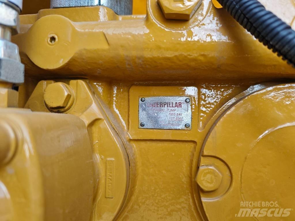 CAT 329 D Telakaivukoneet