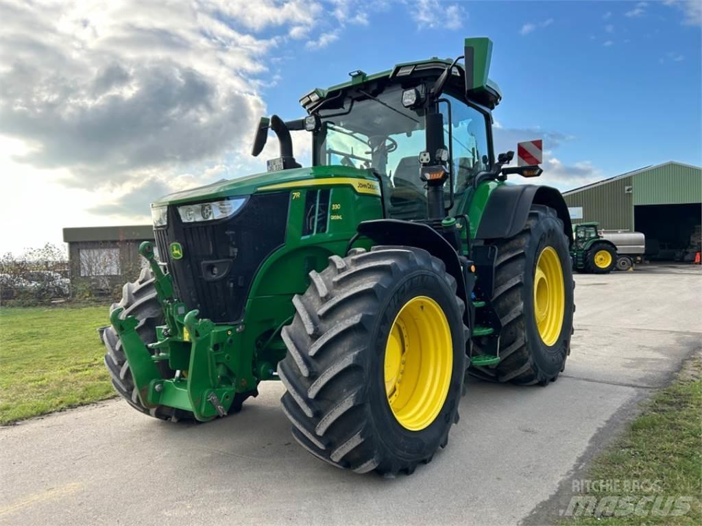 John Deere 7R330 Traktorit