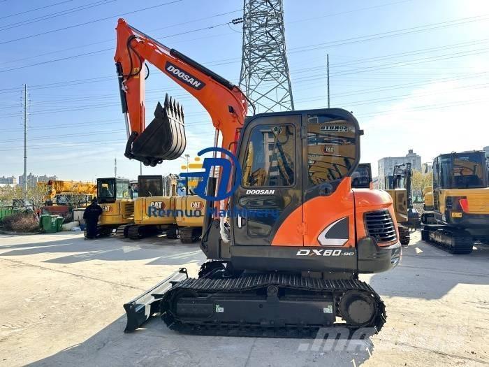 Doosan DX 60 Minikaivukoneet < 7t