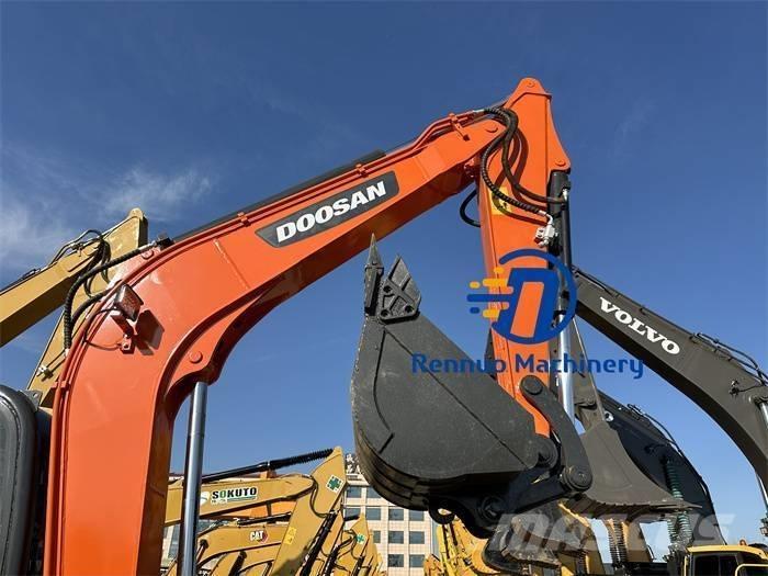 Doosan DX 60 Minikaivukoneet < 7t